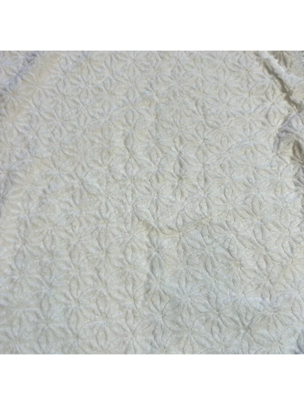 Hoffman White Chenille Daisy Floral Bedspread with Fringe Full or Queen
